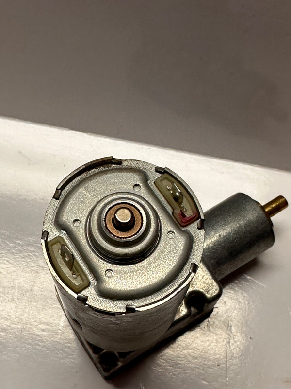 Komatsu 58E-57-10100 24V Compressor