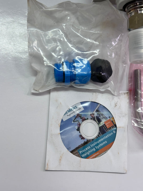 Siemens 7MF4033-1DA00-2BB6-Z SITRANS P DS III Pressure Transmitter