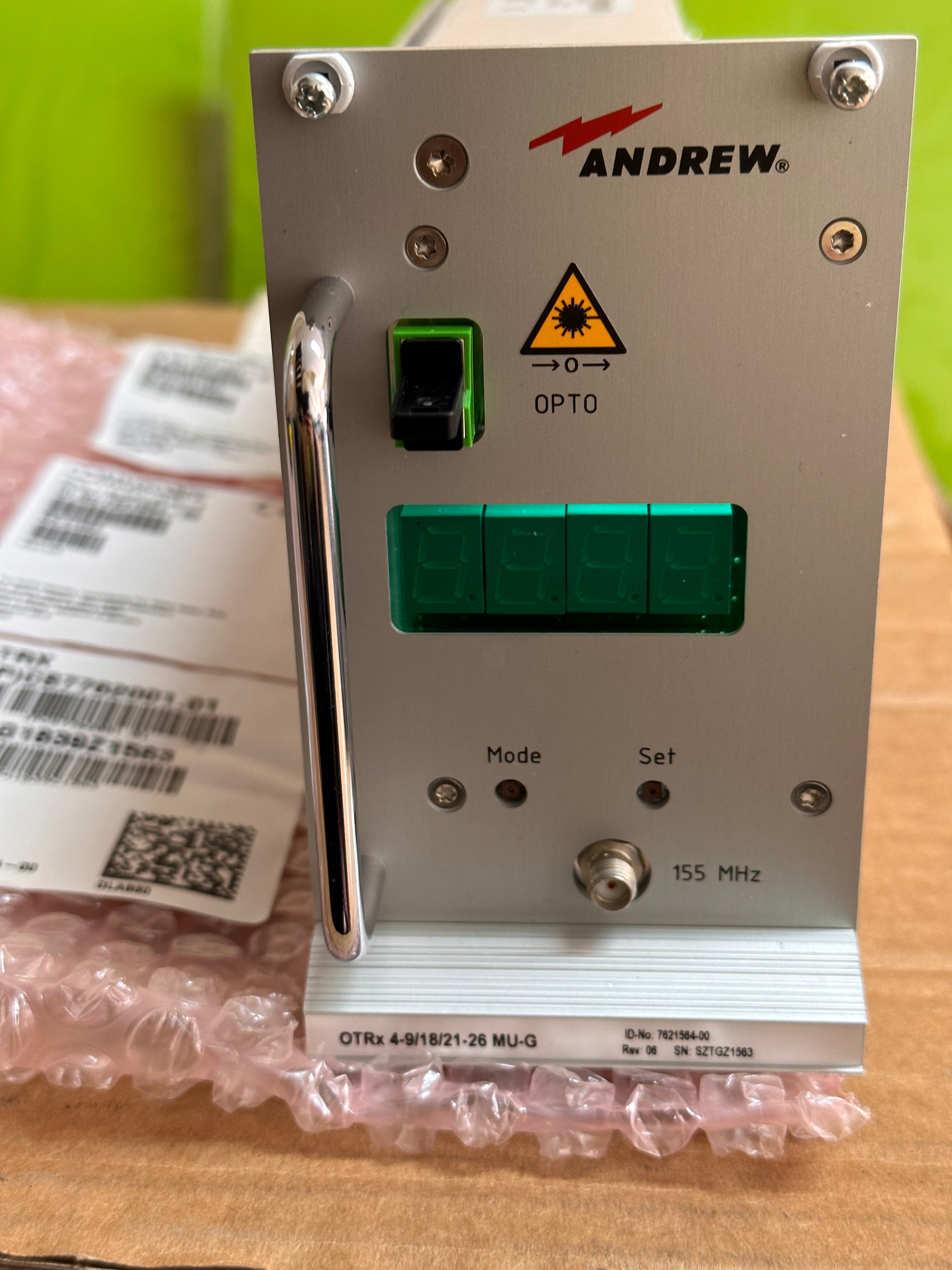 Andrew CommScope OTRx 4-9/18/21-26 MU-G Optical Wavelength