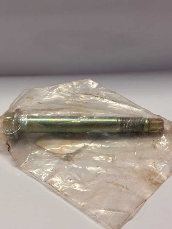 ISUZU Pin RR SPR 8973601120