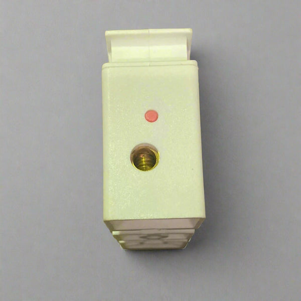 iPD SC20HWH Safeclip 20A Fuse Holder - White