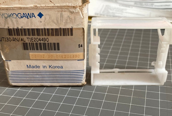 YOKOGAWA Temperature Controller UT130 RN/AL