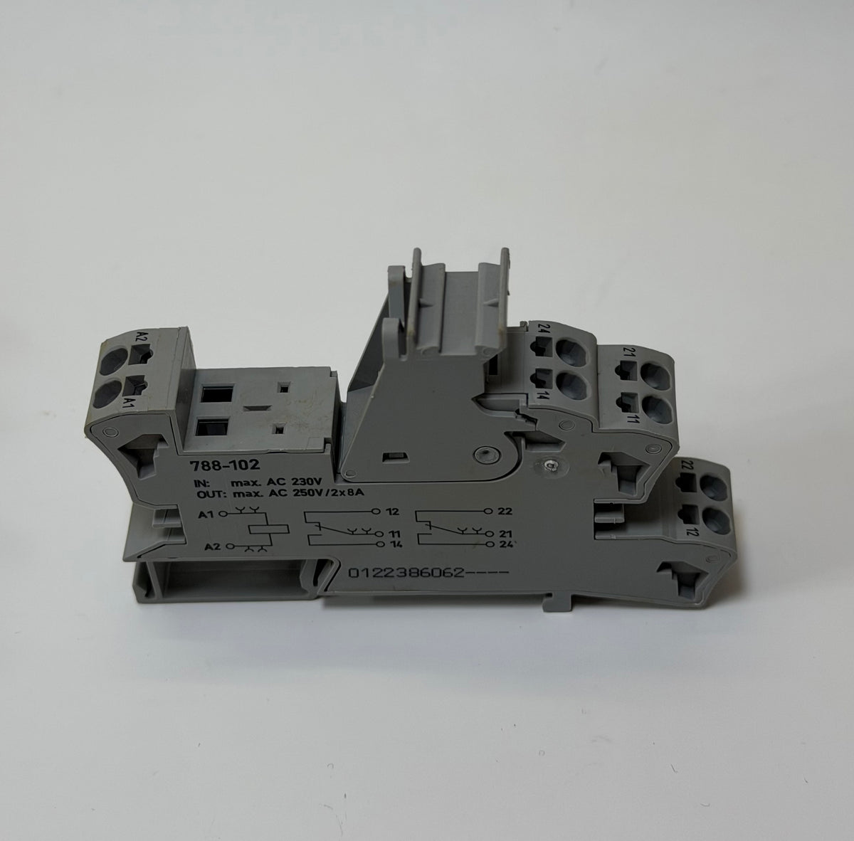 WAGO 788 Series DIN-Rail Relay Socket - 300V, for 15mm Basic Relays