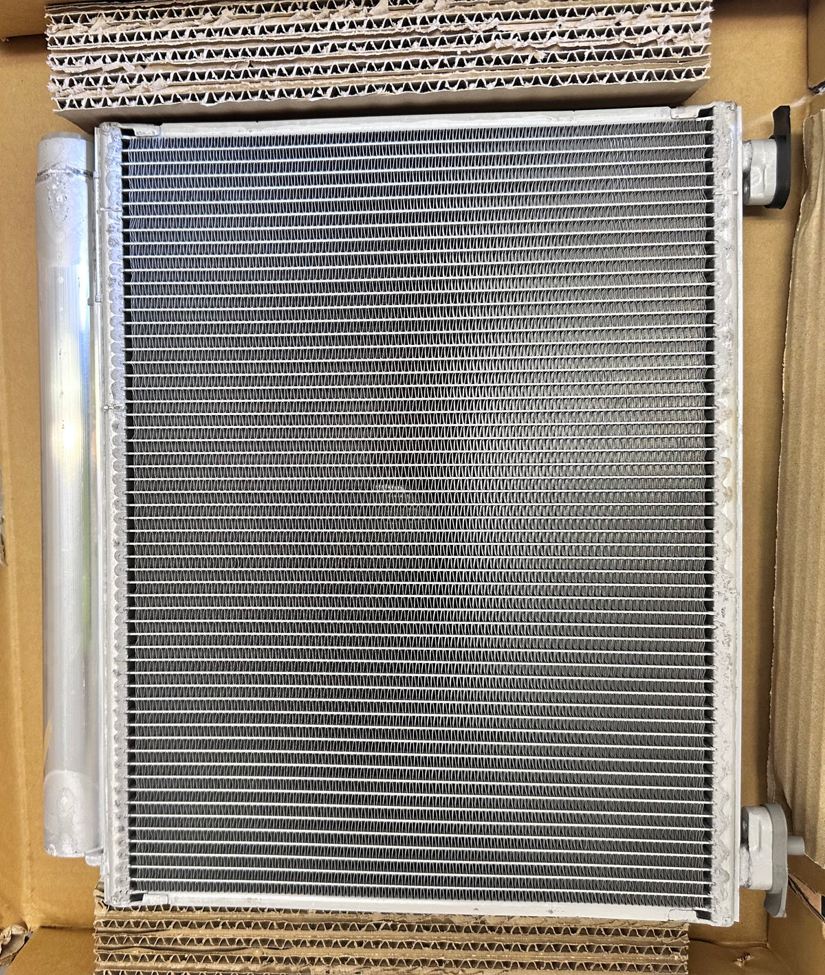 Isuzu 8980424560 Air Conditioner Condensor Core