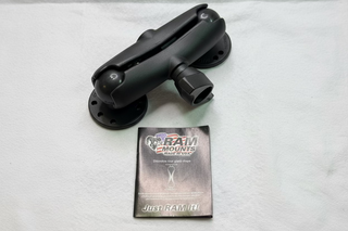 RAM-101MU, RAM® Double Ball Mount with Metal Knob - C Size Medium