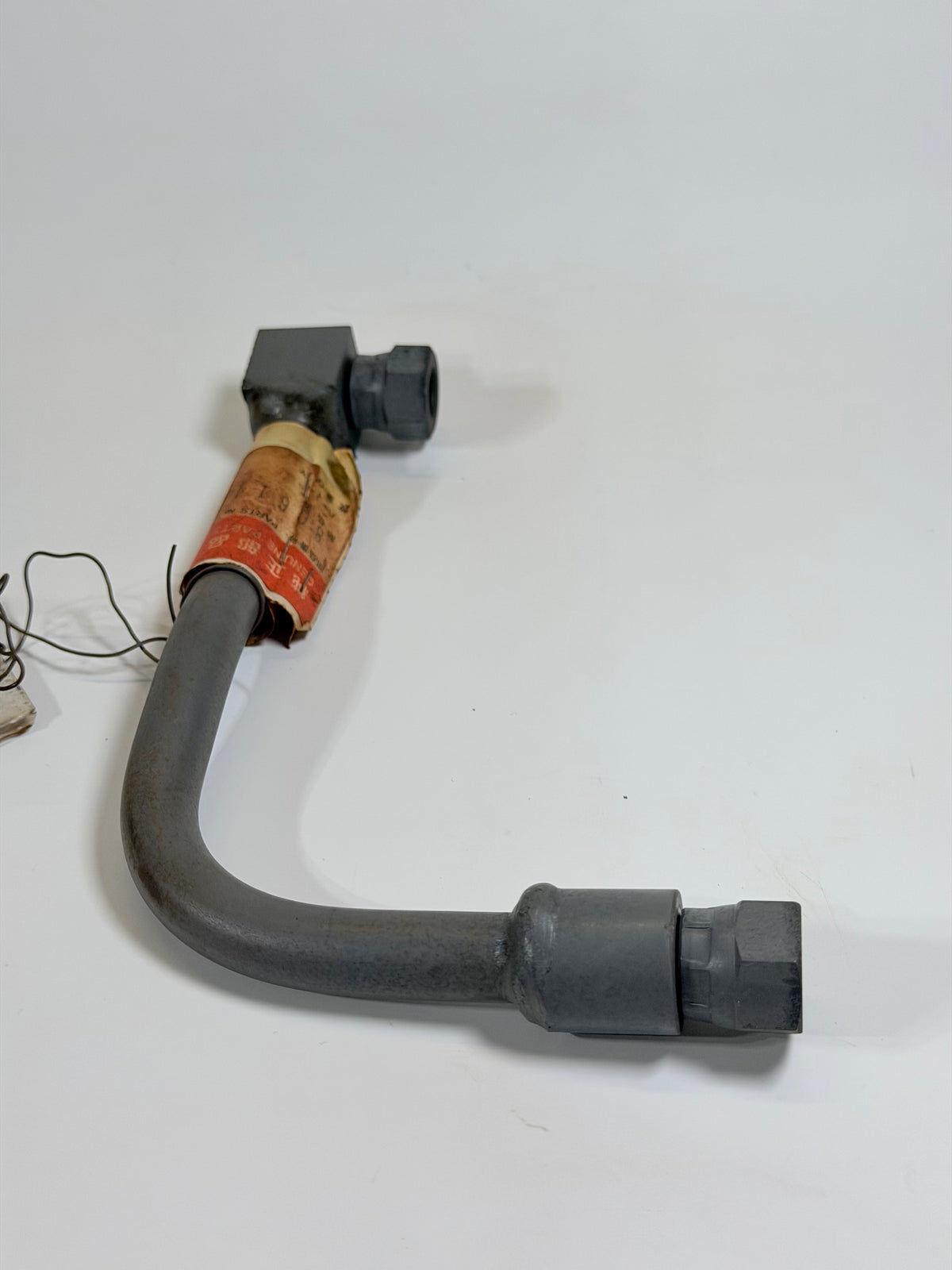 Hitachi 8061467 Travel Motor Pipe — EX2500 / EX2500-5