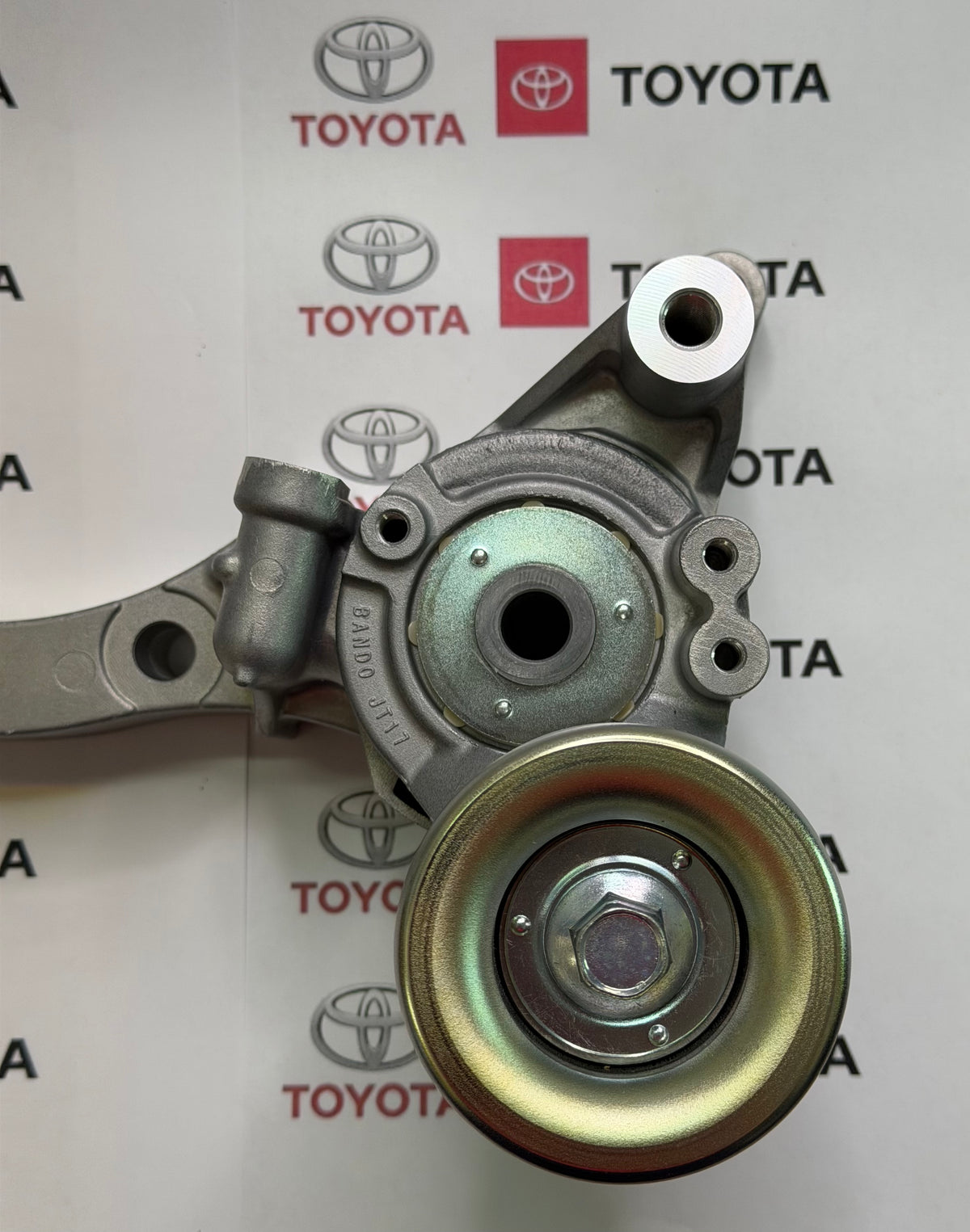 Toyota 16620-51011 Genuine Drive Belt Tensioner