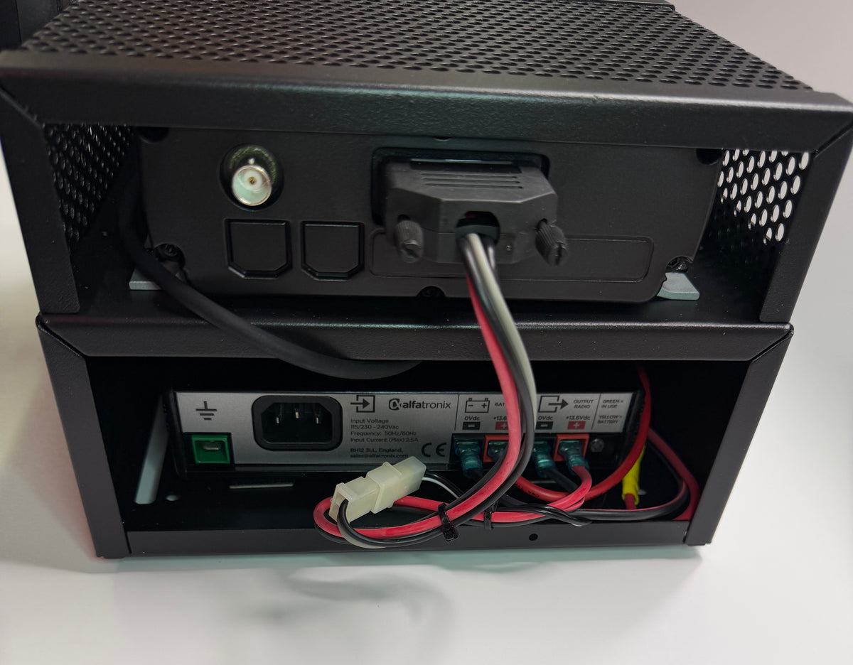 Simoco SRM9000 / SRM9030 Base Station with Alfatronix Power Supply