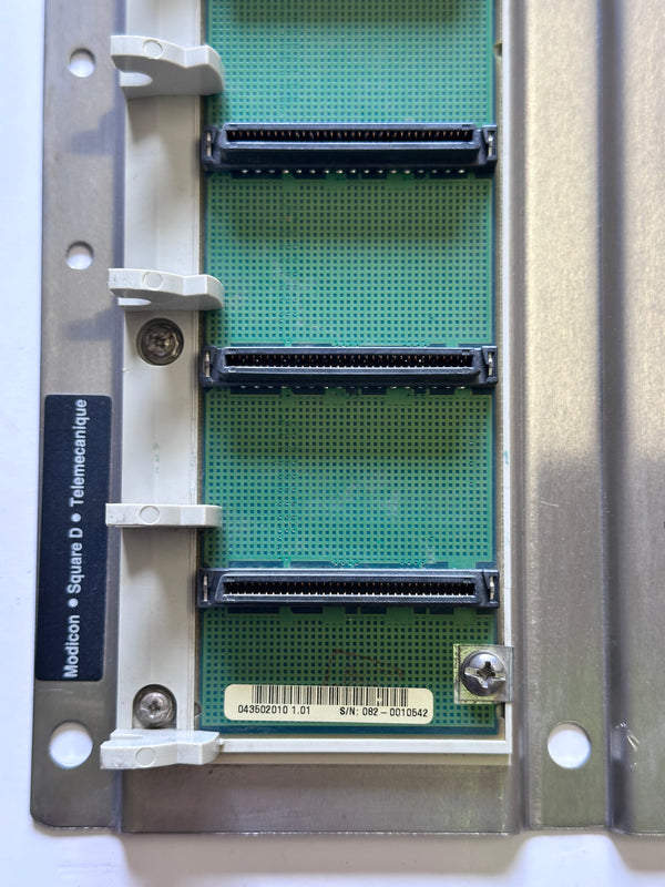 Schneider 140XBP01600 Modicon Quantum Backplane Rack, 16 SLOT