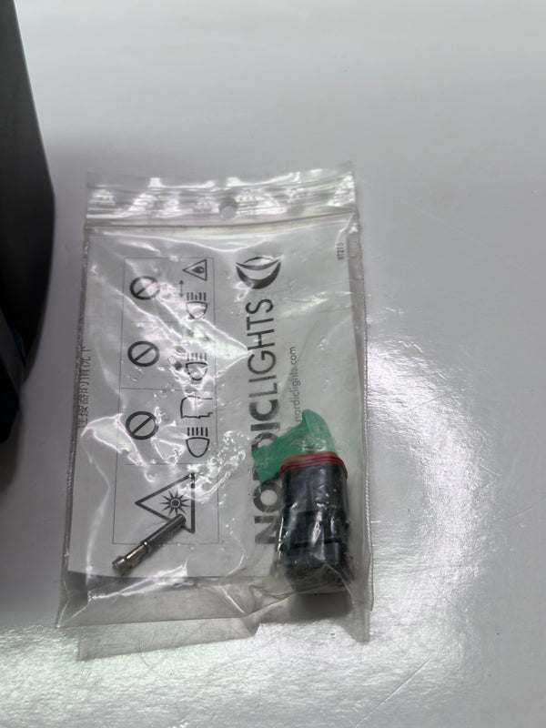 Nordic 994-203 N400 24V Heavy Duty HID - Wide Flood Work Lamp - Amber