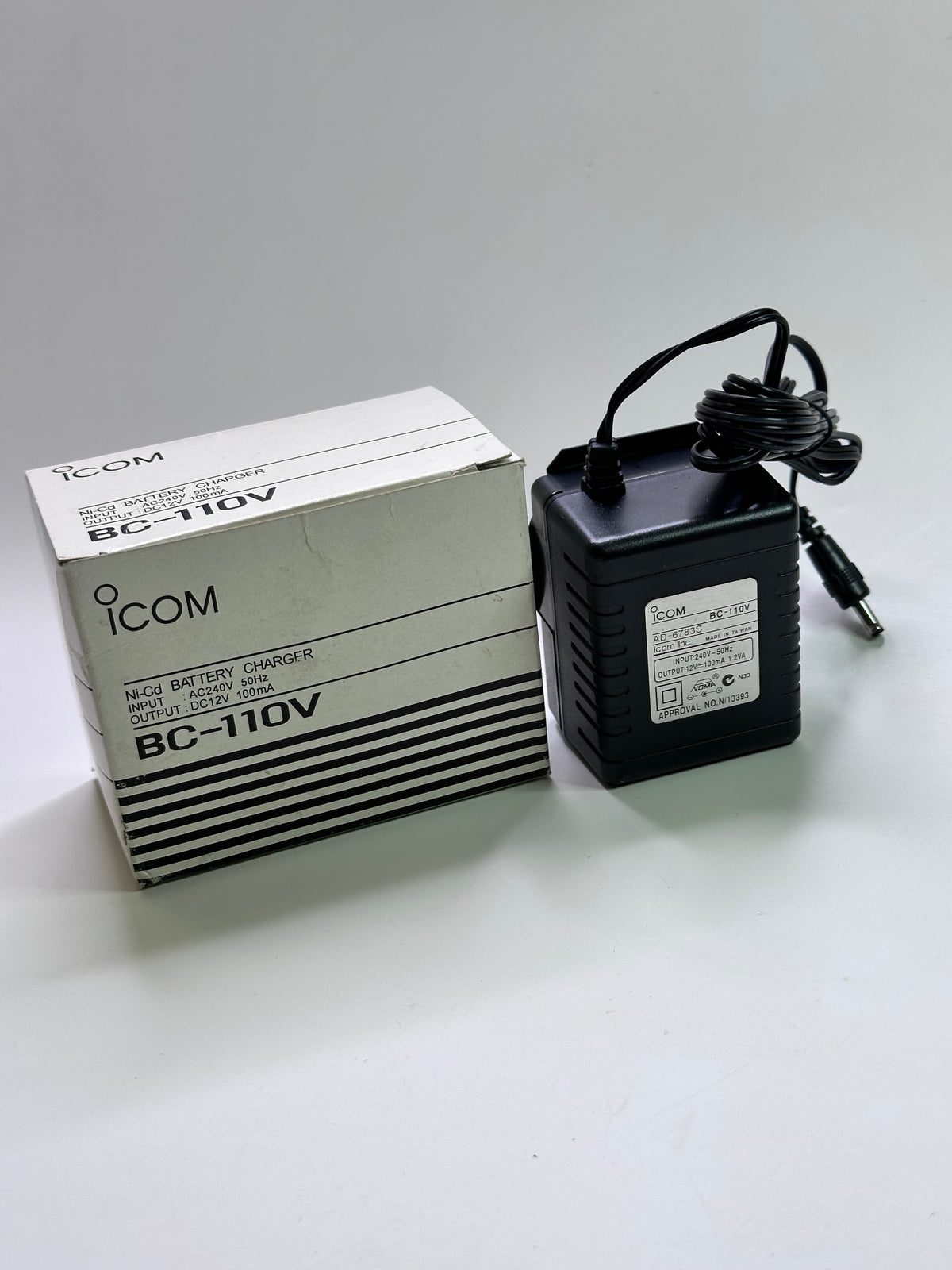 Icom BC-110V Ni-Cd Wall Charger — 240VAC Input, 12VDC 100mA Output