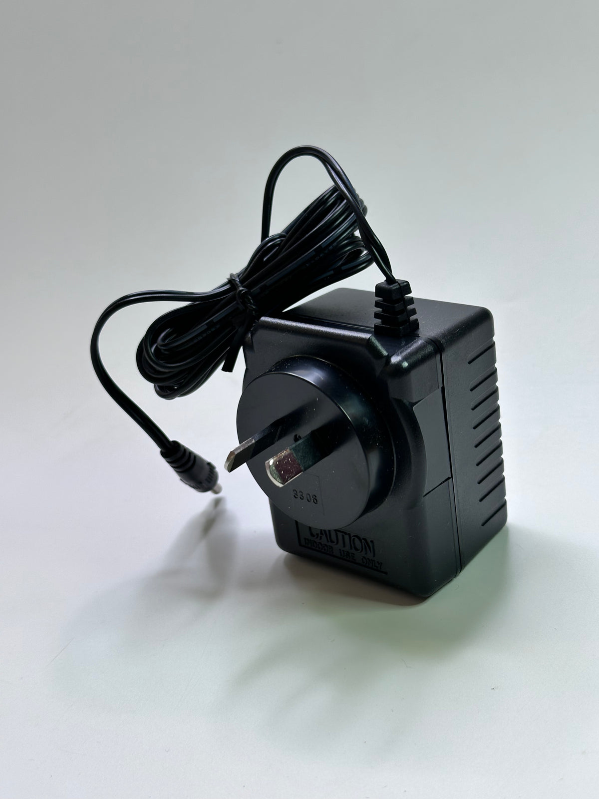 Icom BC-110V Ni-Cd Wall Charger — 240VAC Input, 12VDC 100mA Output