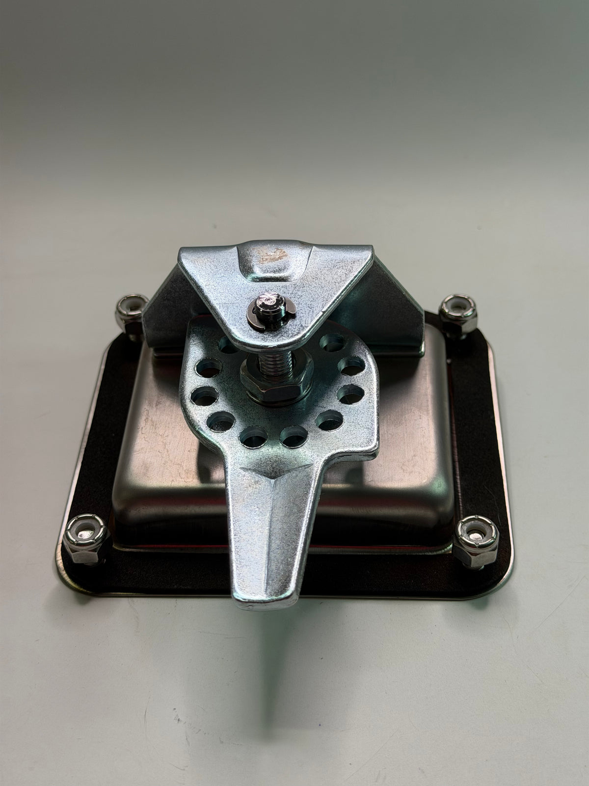 UES DT120A-RF Drop T Lock, Bent Tongue, Rear Fixing – 2 Keys