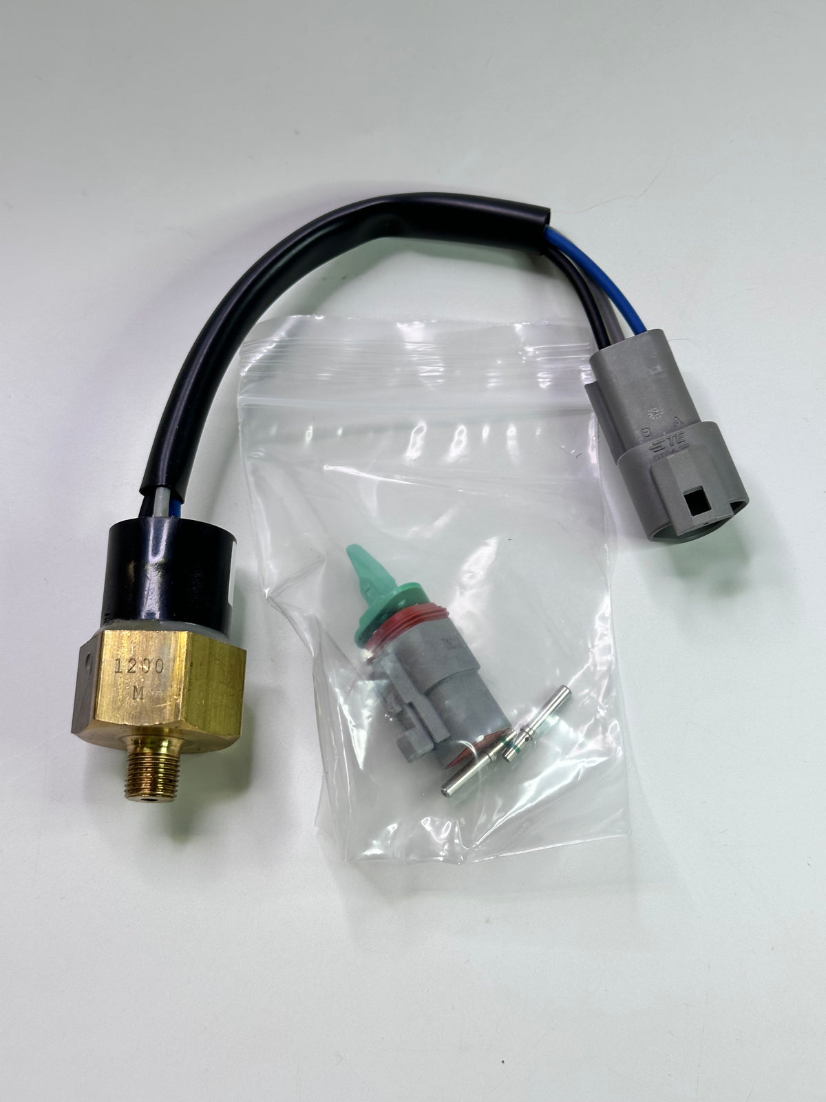 RCT 0475 Pressure Switch – 1/8" NPT, 1,200kPa Falling Set Point