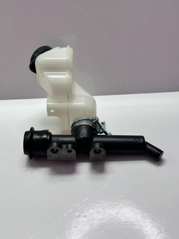 Isuzu 1-47500250-3 Clutch Master Cylinder  1475002503