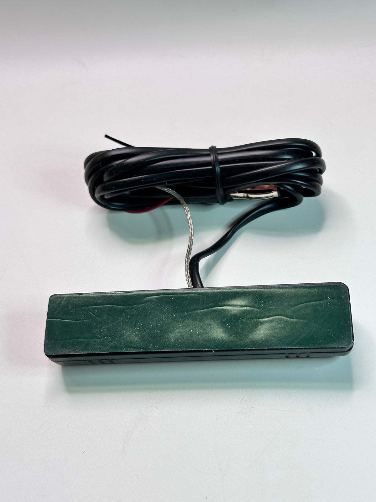 Axis AGM-200 Universal AM/FM Car & Truck Antenna