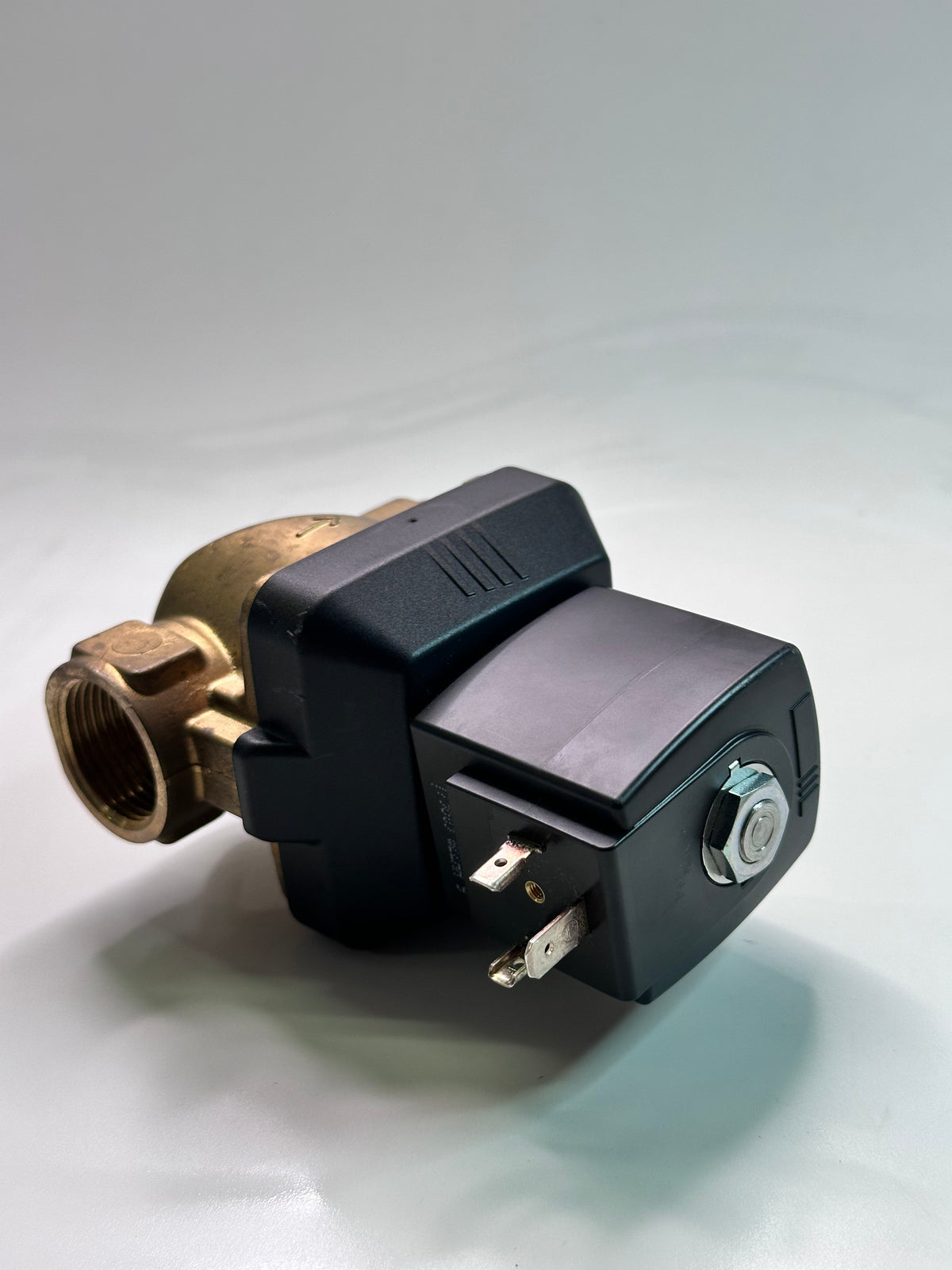 Burkert 221638 2/2 Way Solenoid Valve, Servo Coupled - 6213