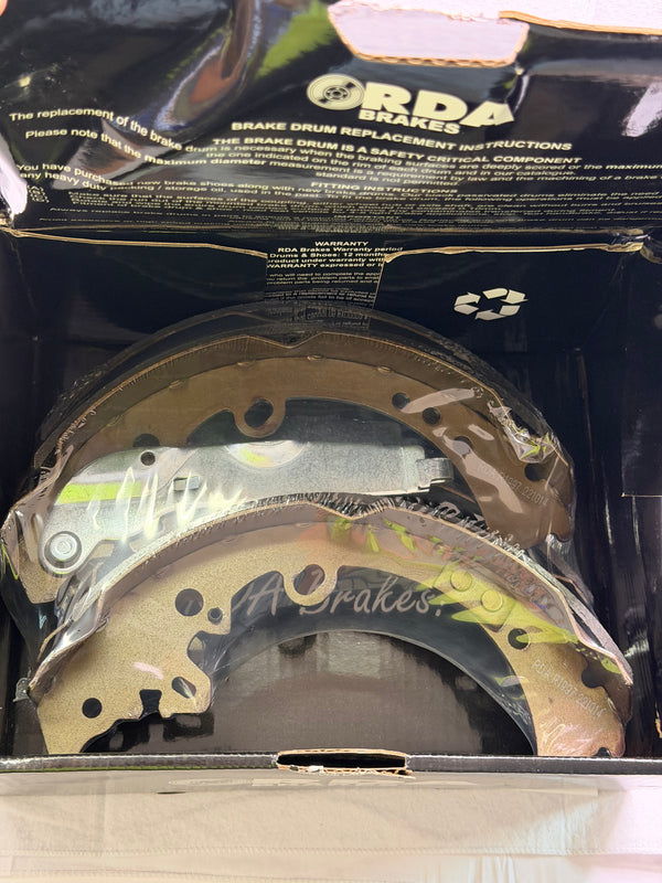 RDA R1997 Rear Brake Shoe Set