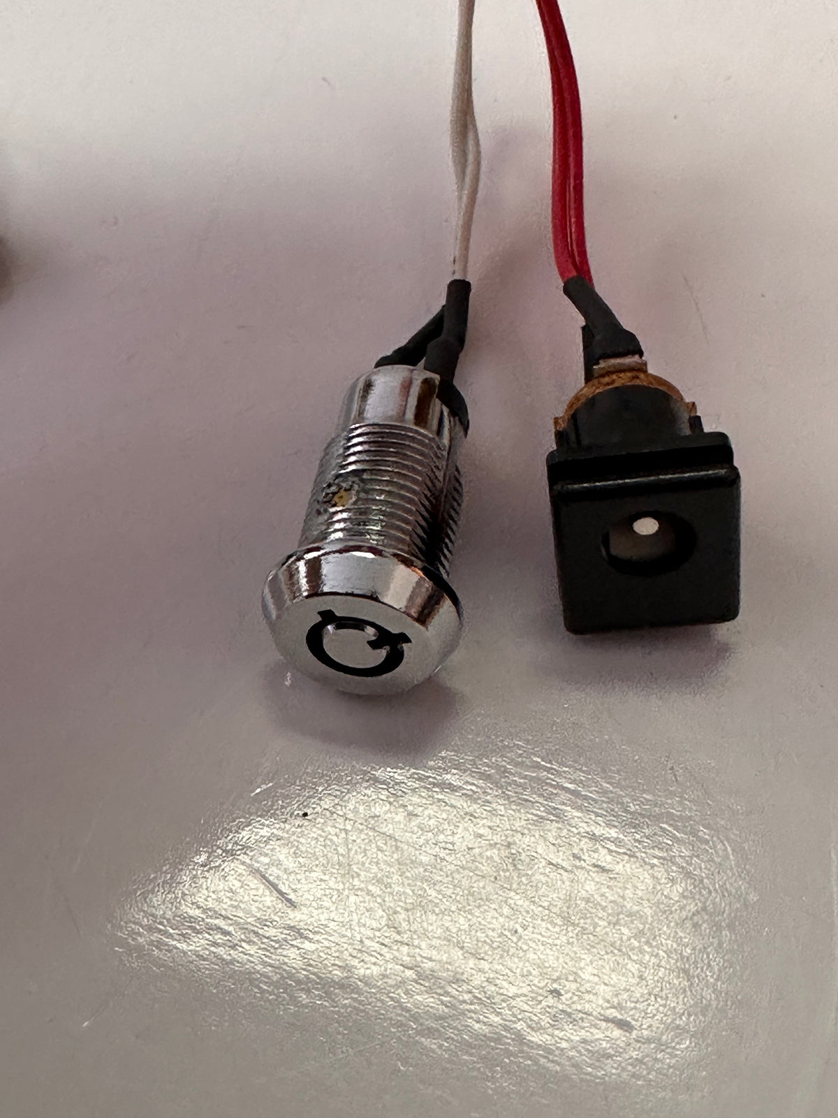 Unbranded PC Case Keylock with Tubular Key and Four-Wire Connector