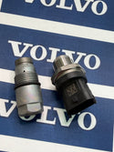 Volvo 21728854 Valve and Pressure Sensor Set