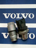 Volvo 21728854 Valve and Pressure Sensor Set