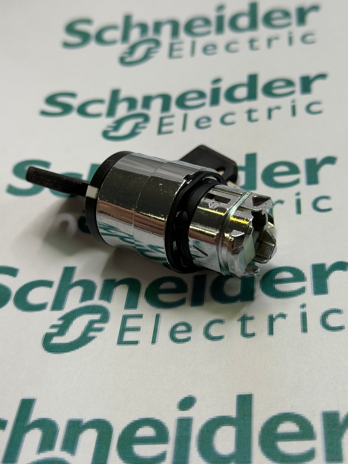Schneider Harmony ZB4BG220 2-Position Key Switch Head – 22 mm