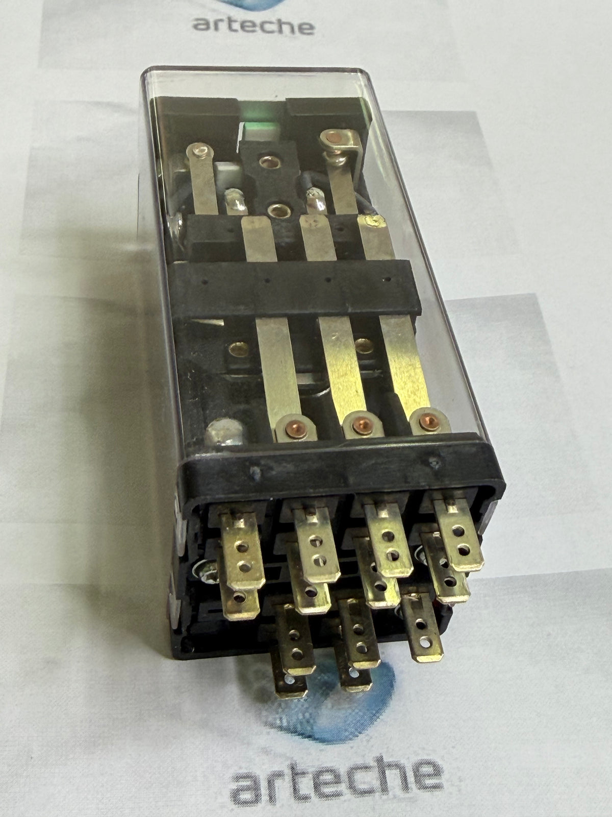 ARTECHE BF-3BB 110V Latching Relay (Alstom K1002190)