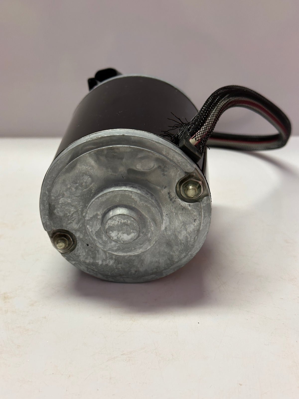 CAT 385-7511 Precleaner Blower Motor Assembly, 27V, 3A