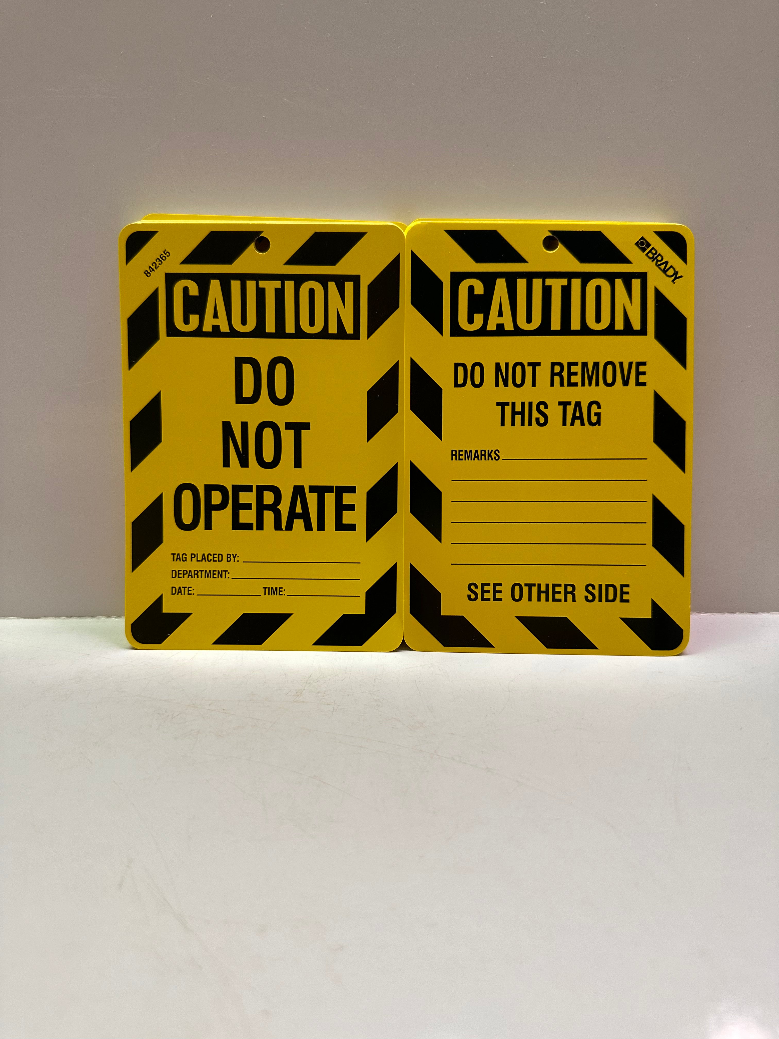 Large Economy Lock-out Tags 842365