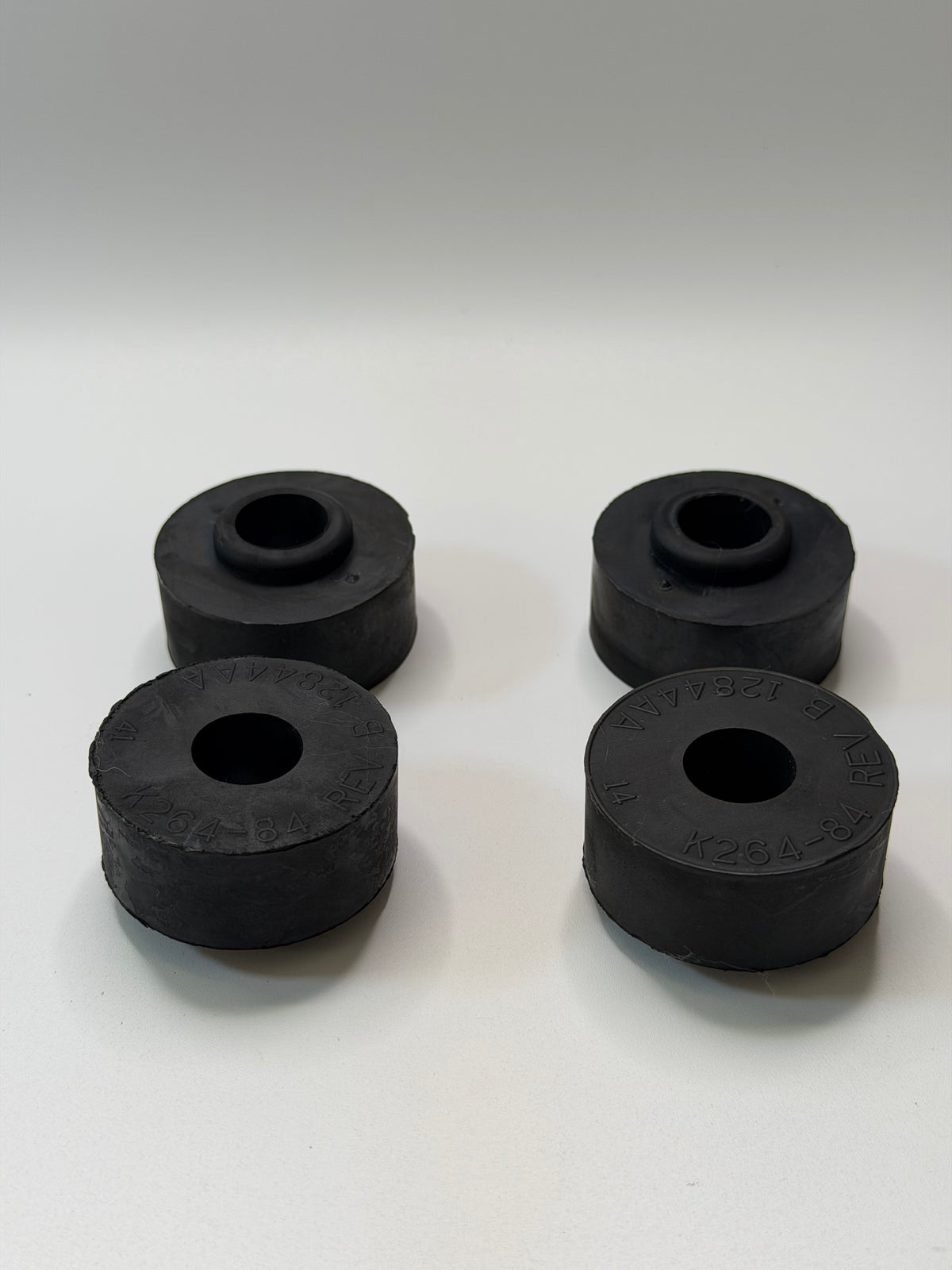 Kenworth K264-84 Rubber Radiator Mount Bushes — Set of 4