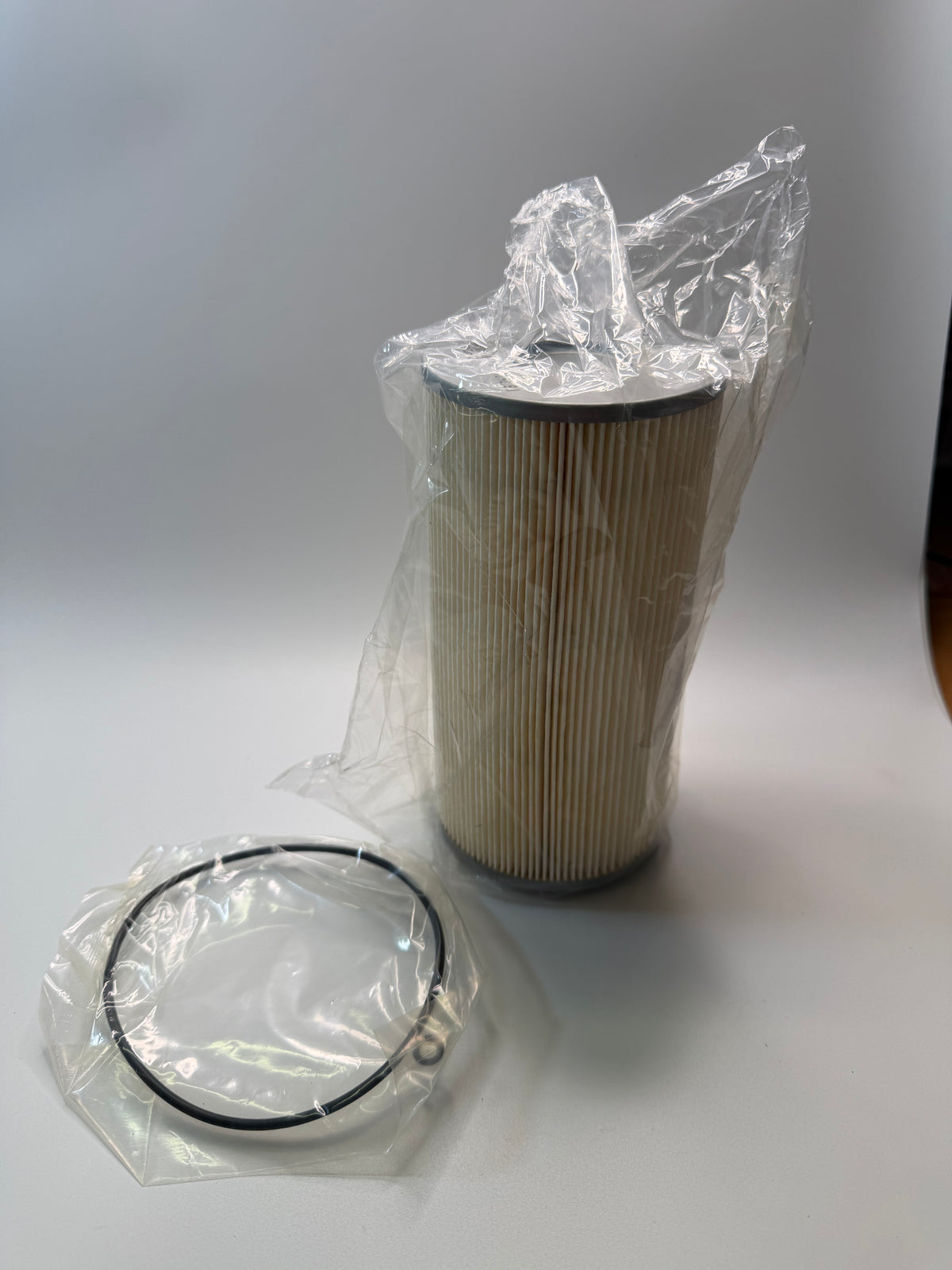 Fleetguard FS36212 Fuel / Water Separator Cartridge Filter