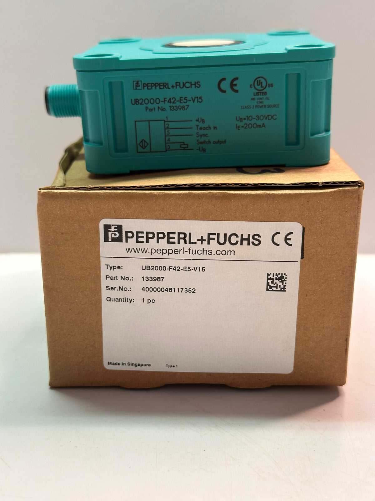Pepperl+Fuchs UB2000-F42-E5-V15 ULTRASONIC SENSOR, 60-2000MM SENSING RANGE, 1 SWITCH OUTPUT E5, PNP NO/NC PROGRAMMABLE
