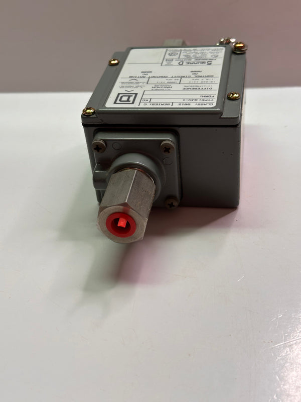 SQUARE D 9012GJW1 Series C Differential Pressure Switch 2760.0 KPA Decreasing