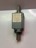 SQUARE D 9012GJW1 Series C Differential Pressure Switch 2760.0 KPA Decreasing