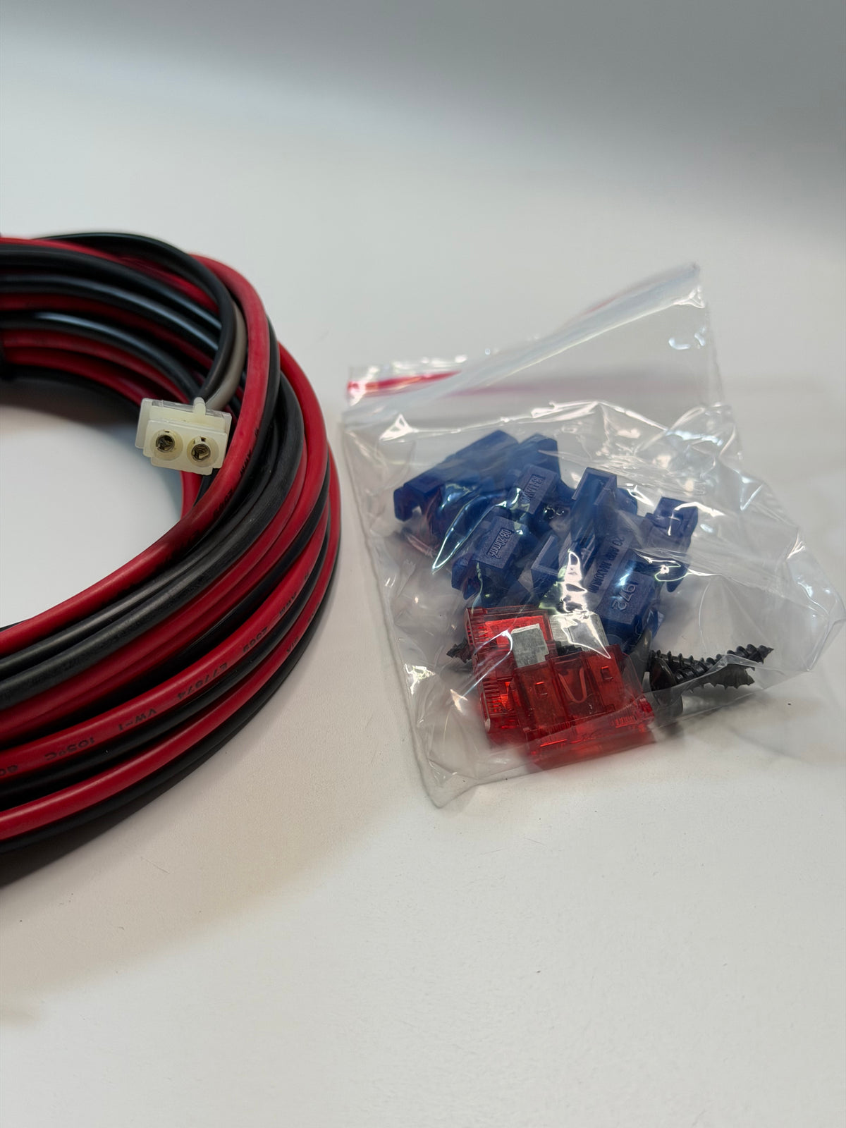 Simoco MAR-DCPOWER SRM9000 DC Power Lead and Fuse