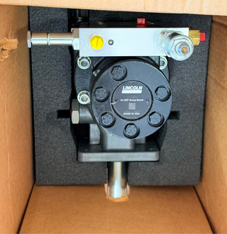 Lincoln 85732 Flowmaster II Grease Pump (only) with Adjustable flow and Pressure control