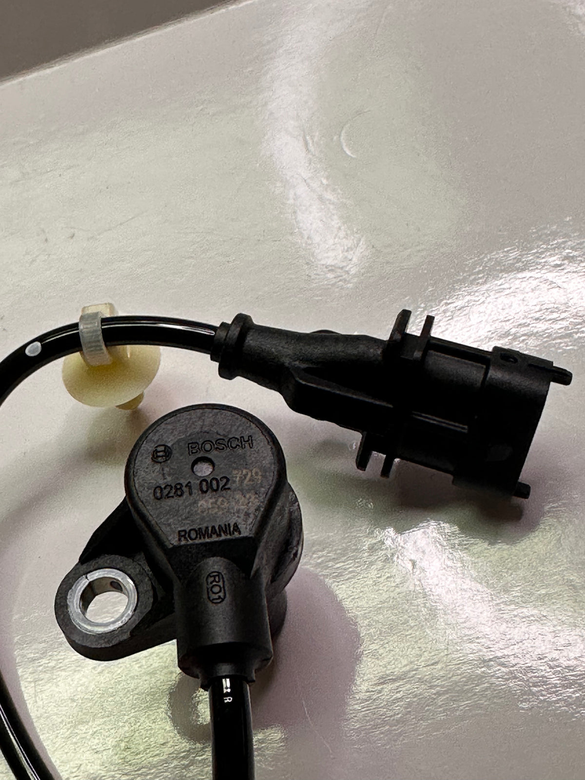 Bosch 0281002729 Crankshaft Position Sensor — Ranger / BT50