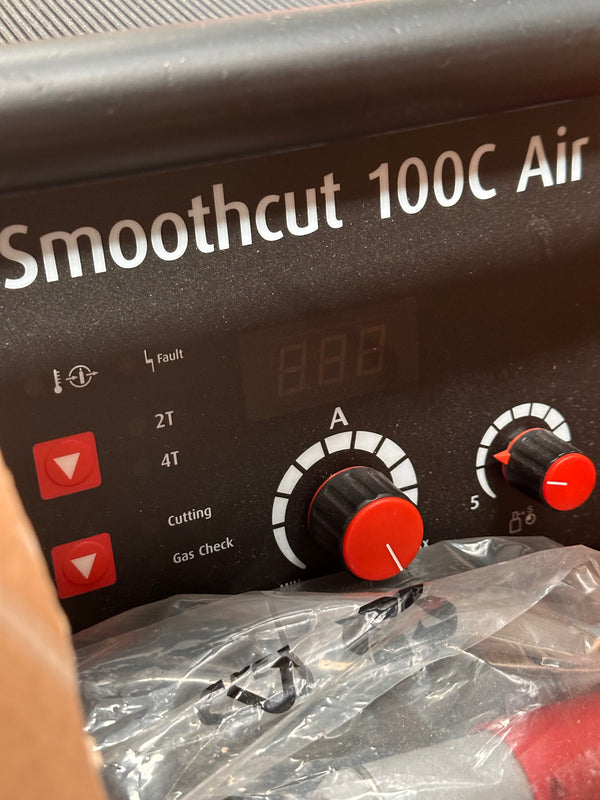 BOC Smoothcut 100C Air Plasma Cutter with Built-In Compressor CUT100CAIR NIB