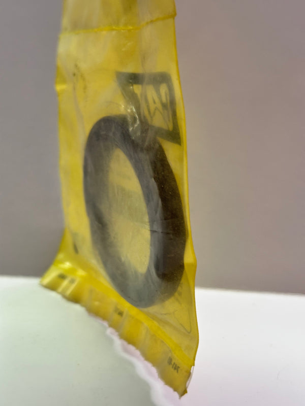 165-7235 Seal-Lip TYP - Caterpillar