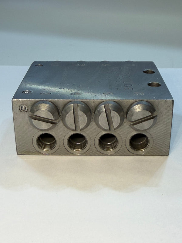 77 619-25730-2 8 Port Metering Device, Divider Valve Block