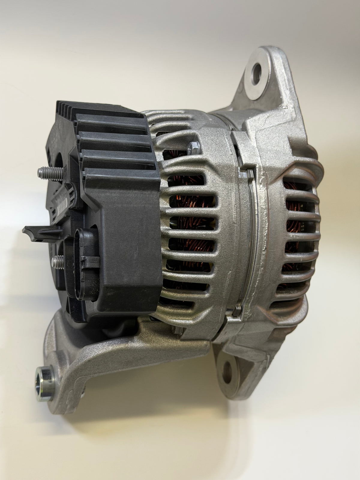 Volvo 17204355 Genuine 24V Alternator