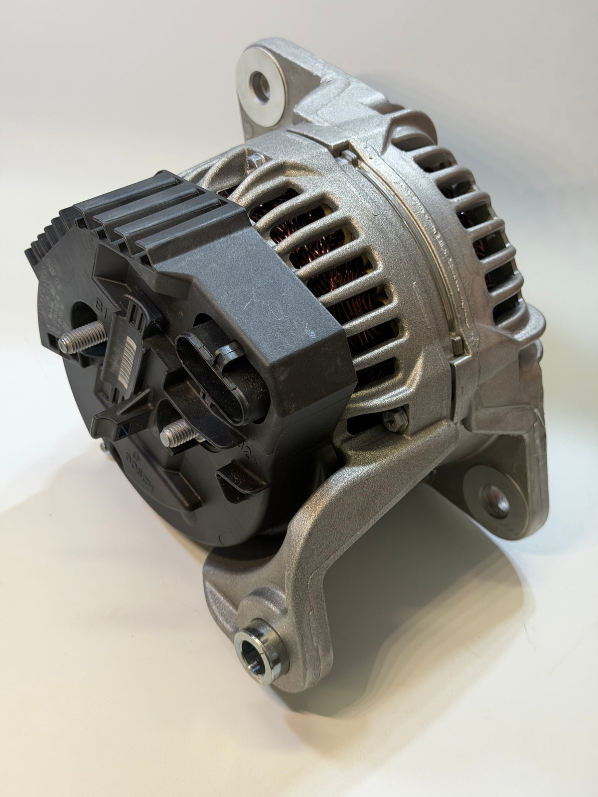 Volvo 17204355 Genuine 24V Alternator