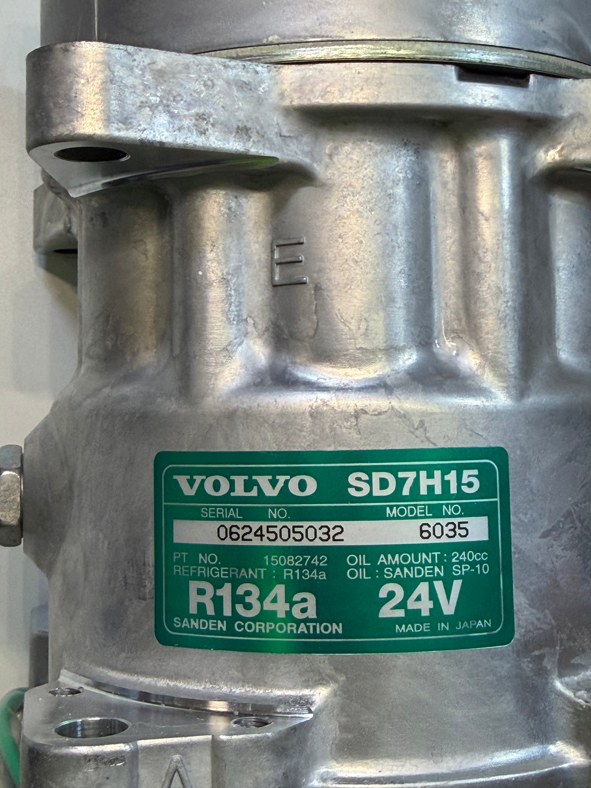 Volvo 15082742 Genuine A/C Compressor – Sanden 8243 SD7H15, 24V