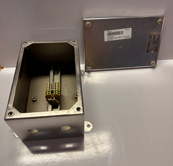 ES2315 Pepperl + Fuchs Stainless Steel Junction Box with Terminals ...