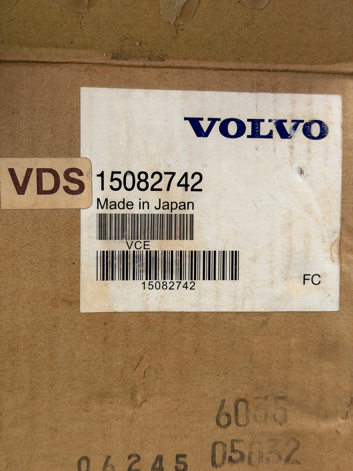 Volvo 15082742 Genuine A/C Compressor – Sanden 8243 SD7H15, 24V