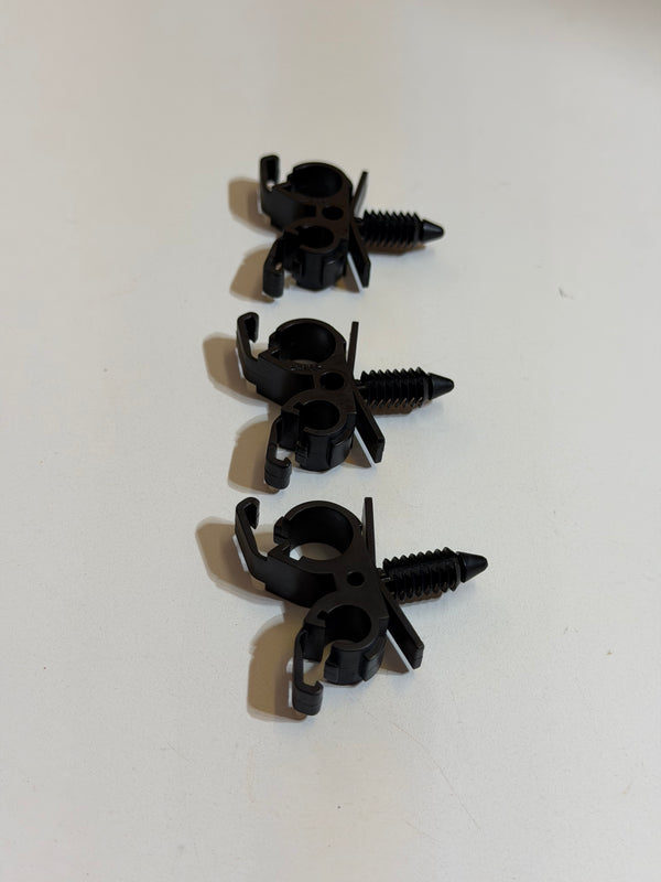 Ford Genuine Clip AB399A317AA, bag of 3