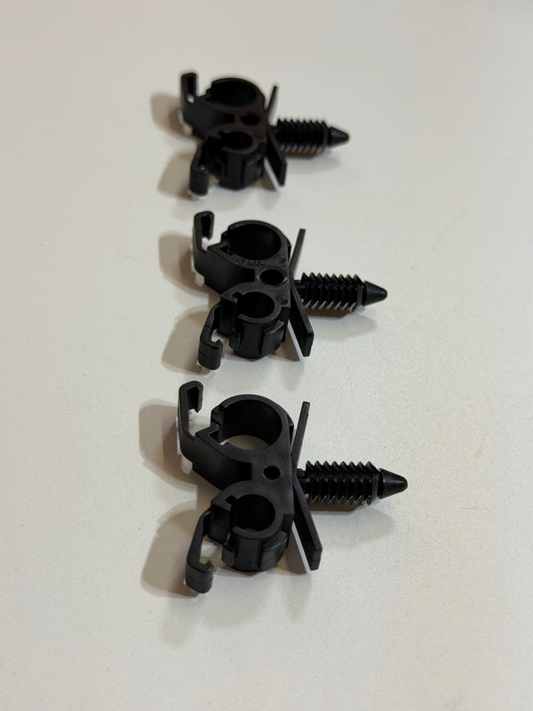 Ford Genuine Clip AB399A317AA, bag of 3