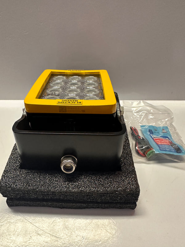 Blacktips Mining BIB07123060 12 LED Work Light IP69K 7W 30/60deg 160x145x90mm