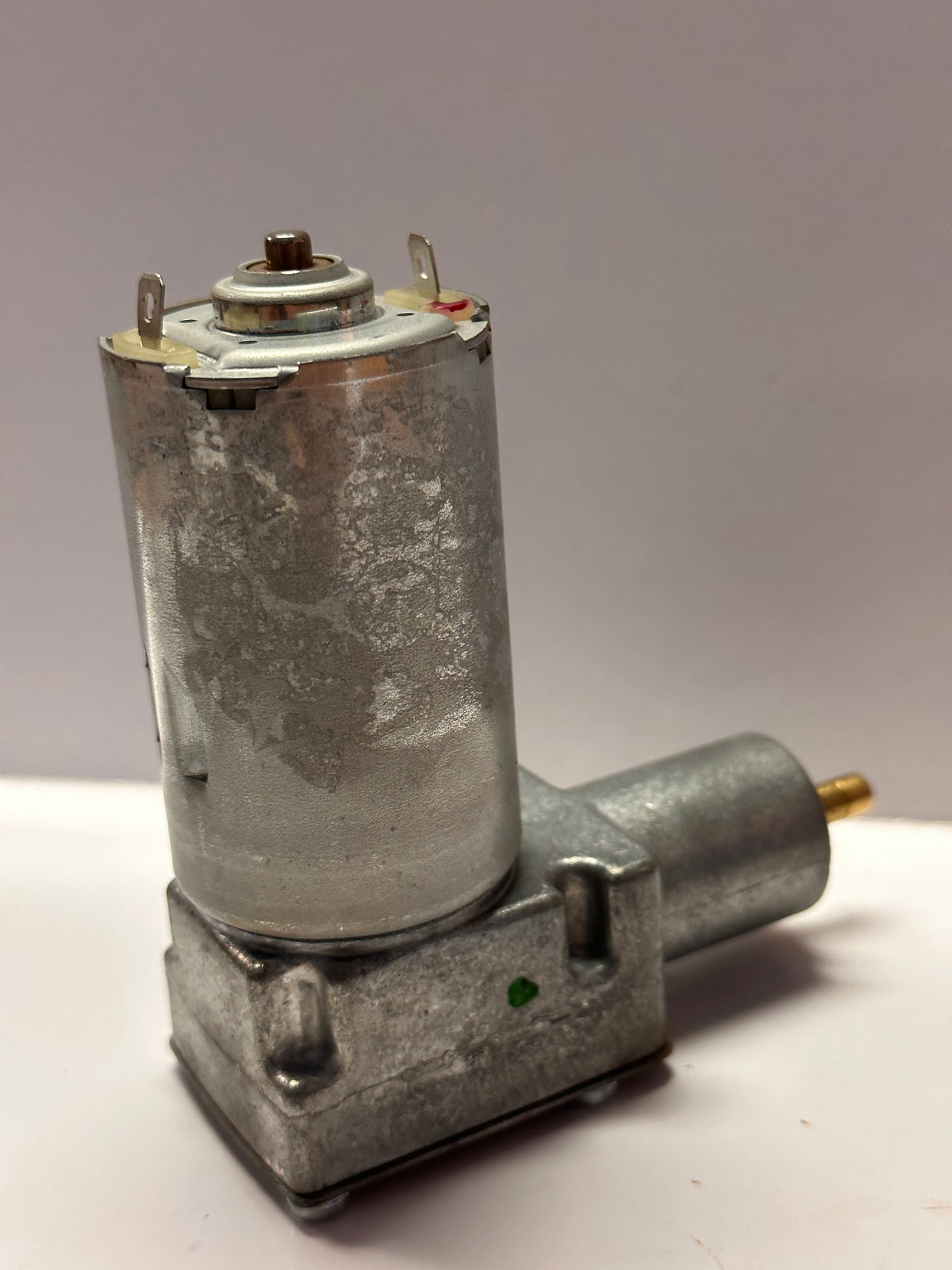 Komatsu 58E-57-10100 Air Conditioning Compressor — 24V