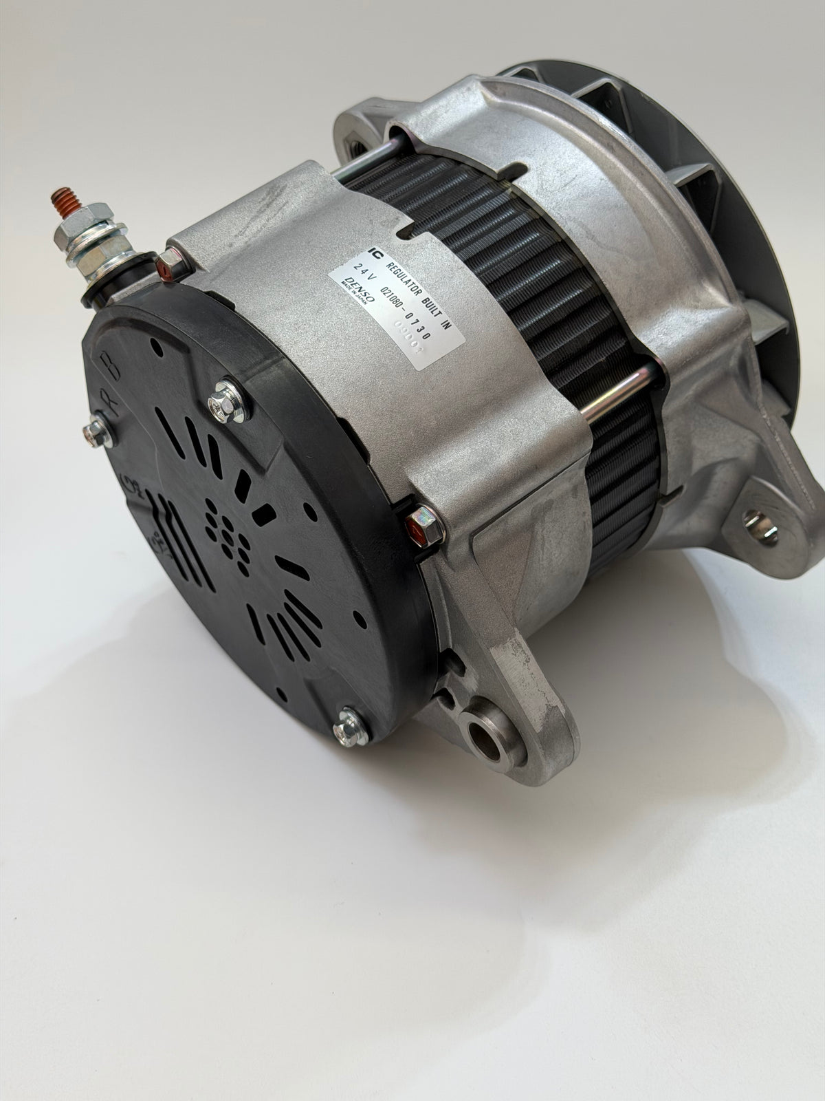 Denso 021080-0730 Alternator, 24 V 95 A